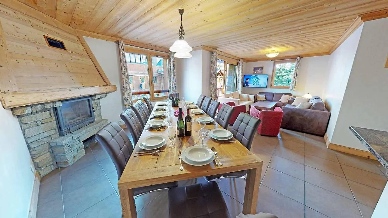 Charming Chalet With View On Mont Blanc Peisey-Nancroix